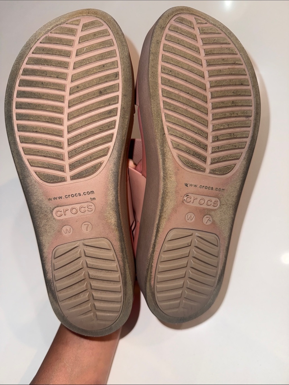 Crocs Brooklyn Low Wedge Sandals | Size 7 - Picture 9 of 11